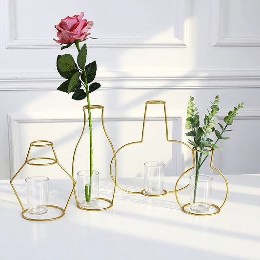 Gold Iron Line Table Flowers Vases